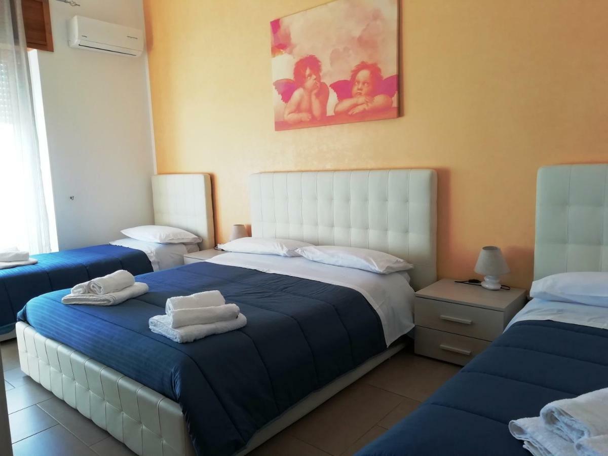 B&B Maresalento Racale Bagian luar foto