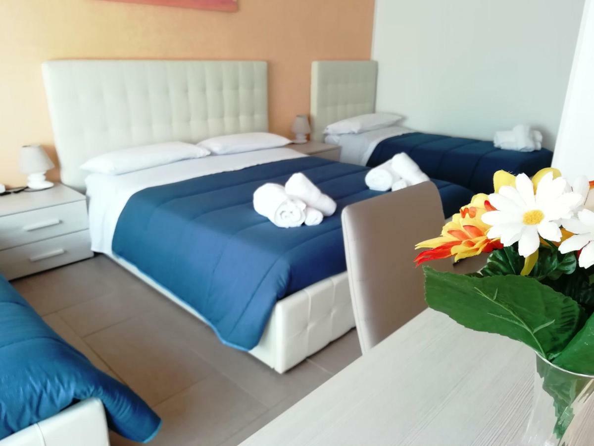 B&B Maresalento Racale Bagian luar foto